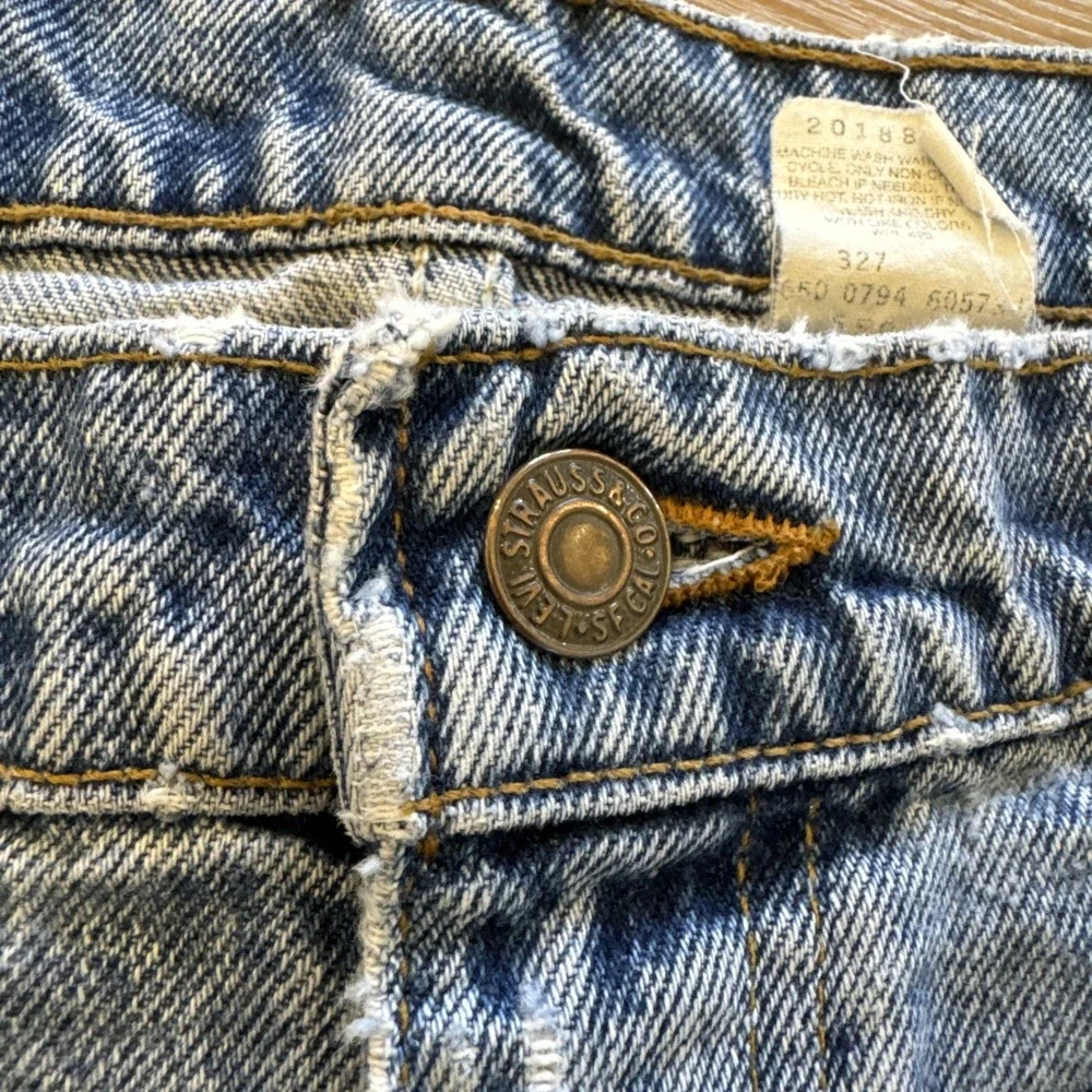 Vintage Levis 550 Jeans Mens 34 x 30 Relaxed Fit Straight Leg Denim 90s‎